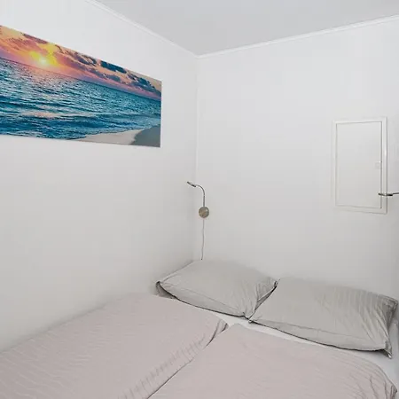 Terrassenhaus, 36 Apartman *