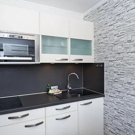 Terrassenhaus, 36 Apartman